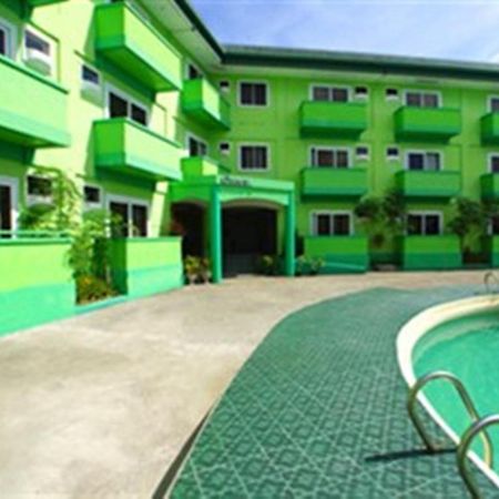 Green One Hotel Île de Mactan Extérieur photo