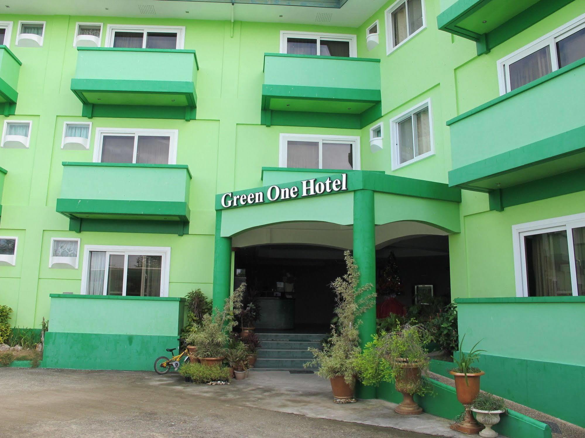 Green One Hotel Île de Mactan Extérieur photo
